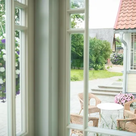Botique & Berkenes Manor מלון *